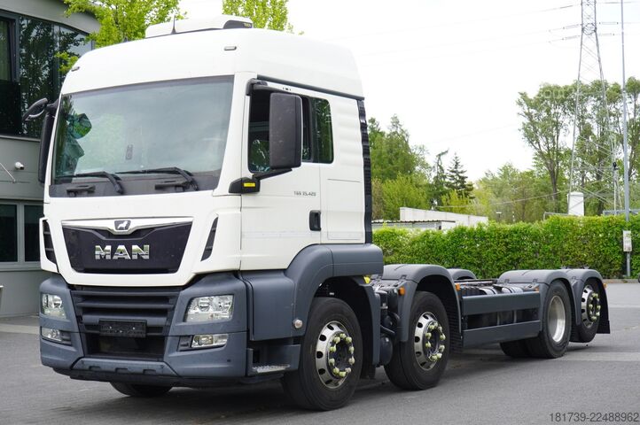 Alváz MAN TGS 35.420 8×2 / Chassis 6.4 m / 3 units