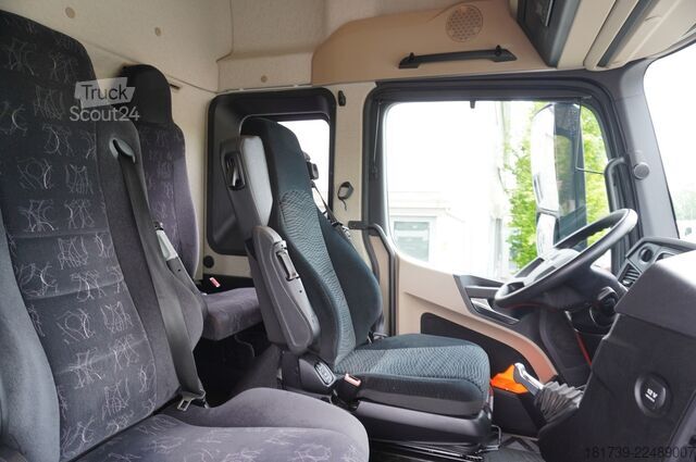 BDF / braukšanas nodarbībām Mercedes-Benz Actros 2540 6x2 / 80 tho. km! / 5-seater