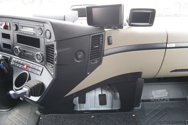 BDF / braukšanas nodarbībām Mercedes-Benz Actros 2540 6x2 / 40 tho. km! / 5-seater