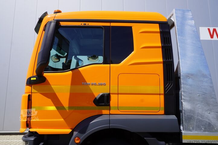Autokrāns MAN TGM 26.320 6×2-4/NEW platform tow truck