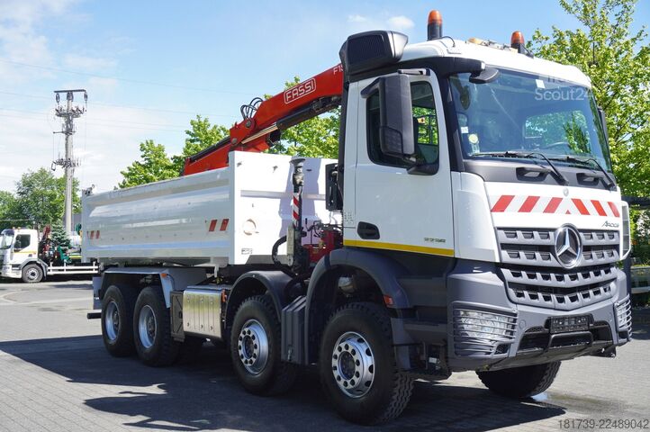 Tovornjak s prekucnikom in dvigalom Mercedes-Benz Arocs 3236 8×4/ 90 tho. km / Fassi F155A