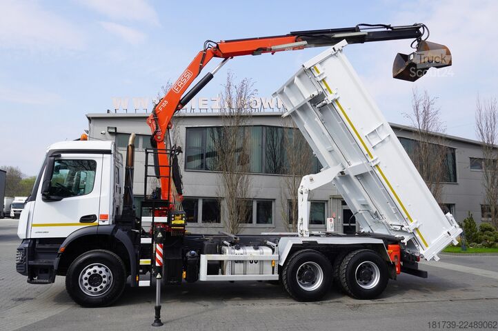 Tristranska prevračalna naprava Mercedes-Benz Arocs 2636 / 6x4 / HDS Fassi / 3-Way Tip