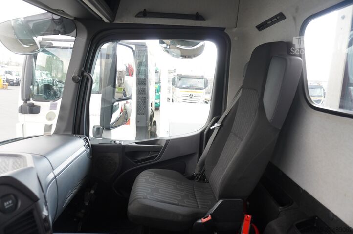 Tristranska prevračalna naprava Mercedes-Benz Arocs 2636 / 6x4 / HDS Fassi / 3-Way Tip
