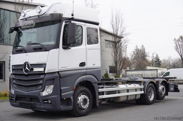 Auto skola / BDF Mercedes-Benz Actros 2540 6×2 / 90 tho. km! / 5-seater