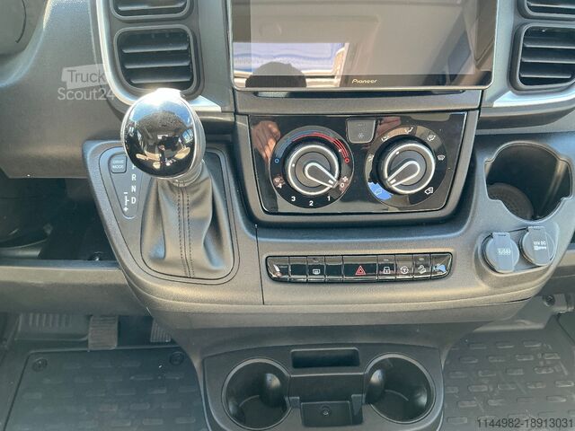 Varebil KARMANN DAVIS 590 TRENDSTYLE PLUS AUTOMATIK + MARKISE