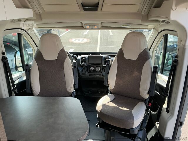 Furgoneta KARMANN DAVIS 590 TRENDSTYLE PLUS AUTOMATIK + MARKISE