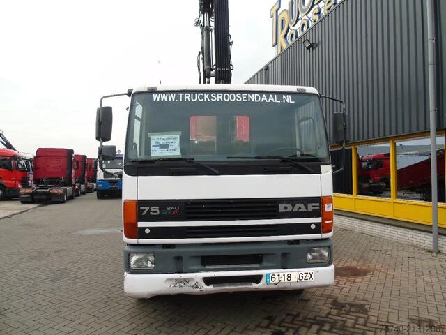Vinç kamyonu DAF CF 75.240 ATI + EURO 2 + HIAB 090 + 3SIDE TIPPER