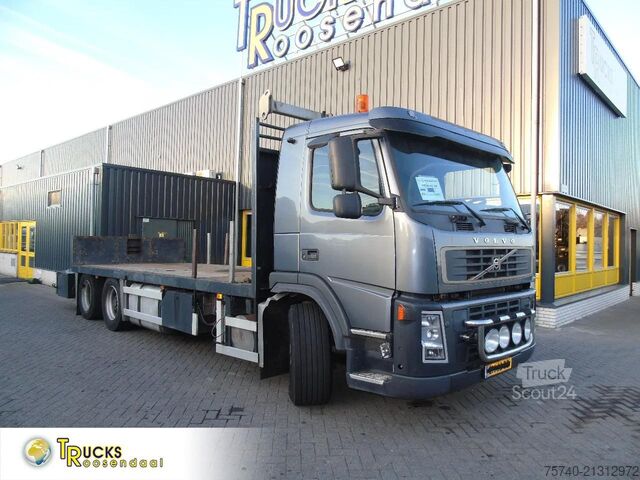 Chassis com cabina Volvo FH 380 + 6X2 + MANUAL