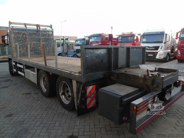 Chassis com cabina Volvo FH 380 + 6X2 + MANUAL