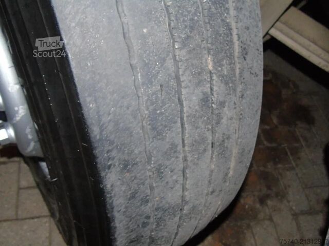 Kipper Renault Kerax 410DXI + 8X4 + MANUAL + SPRING