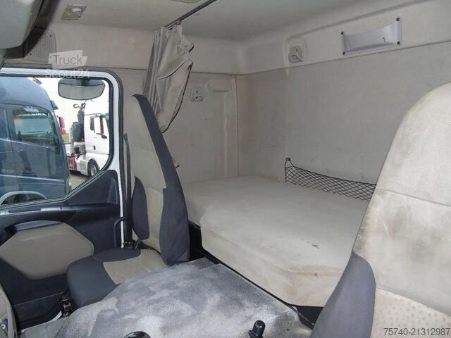 Kipper Renault Kerax 410DXI + 8X4 + MANUAL + SPRING