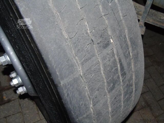 Kipper Renault Kerax 410DXI + 8X4 + MANUAL + SPRING