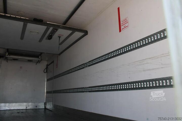 Transport chłodniczy/mrożony Volvo FE 280 + CARRIER + ATP/FRC + LIFT /EURO 6/ 19T