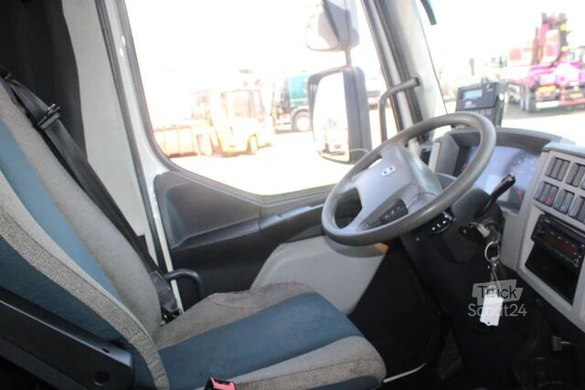 Transport chłodniczy/mrożony Volvo FE 280 + CARRIER + ATP/FRC + LIFT /EURO 6/ 19T
