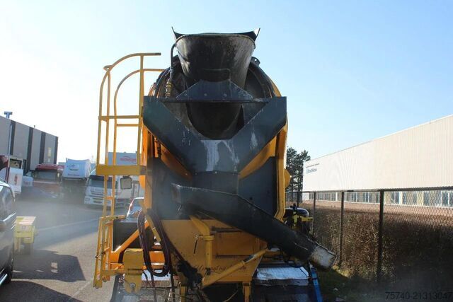 Volquete Ginaf X 5250 + TIPPER 10x4 + MANUAL