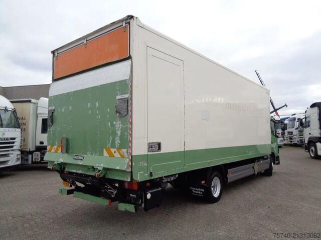 Gesloten bak Mercedes-Benz Atego 822 + Euro 5 + Dhollandia lift