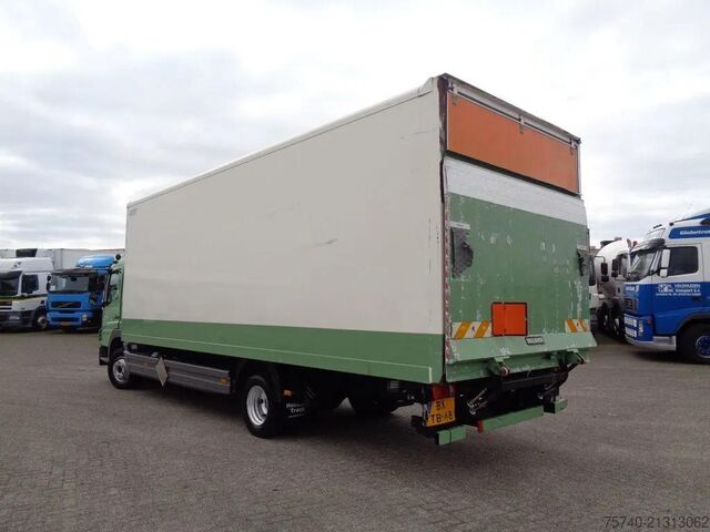 Gesloten bak Mercedes-Benz Atego 822 + Euro 5 + Dhollandia lift