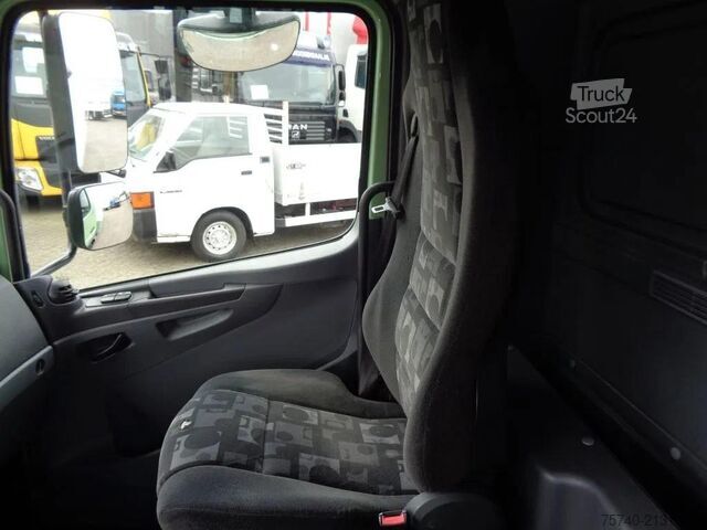 Matkalaukku Mercedes-Benz Atego 822 + Euro 5 + Dhollandia lift
