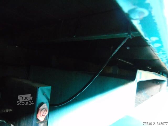 Yükleme platformu DAF CF 75.250 MANUEEL+ EURO 5 + DHOLLANDIA LOADLIFT