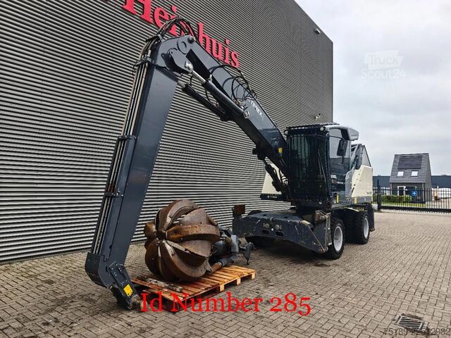 Підйомно-транспортна машина Terex TWH 220 S5