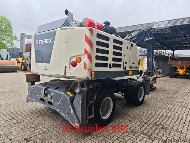 Підйомно-транспортна машина Terex TWH 220 S5