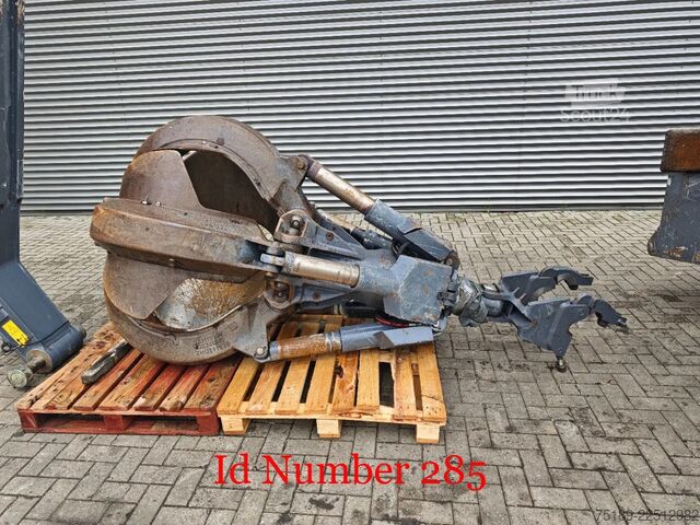 Підйомно-транспортна машина Terex TWH 220 S5