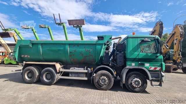 Pašizgāzējs Mercedes-Benz Actros 3241