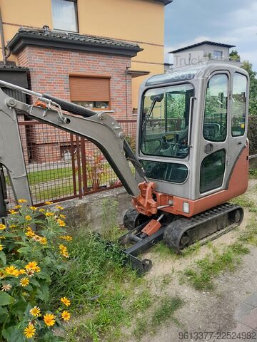 Minibagr Bobcat E16