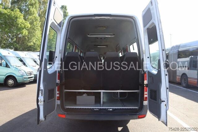 Minibussi Mercedes-Benz Sprinter Transfer 45/ Basic 45 / 7.4m / Automat...