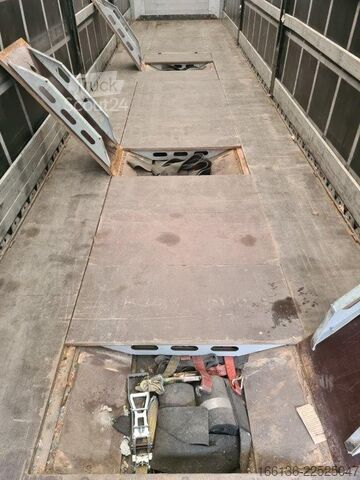 Auflieger mit Pritsche & Plane Fliegl 3-Achs Gardine Mega mit 7m Coilmulde