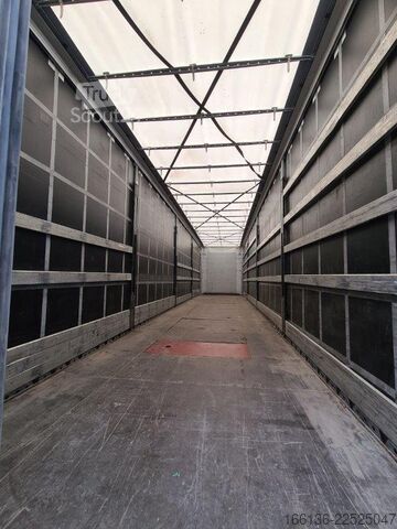 Auflieger mit Pritsche & Plane Fliegl 3-Achs Gardine Mega mit 7m Coilmulde