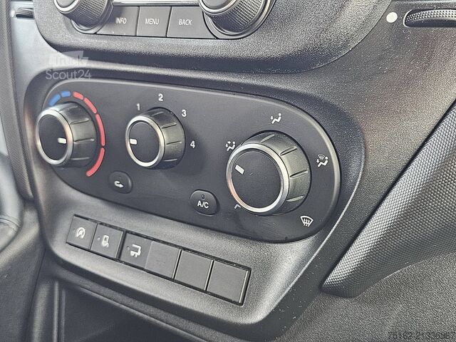 Kofer IVECO DAILY 35S14       Bakwagen Laadklep!