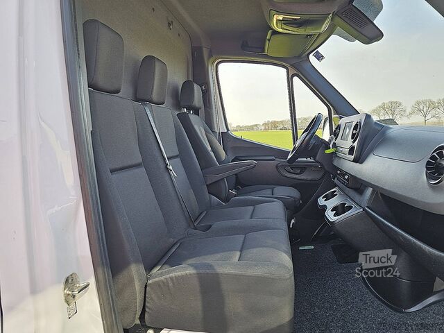 Carrinha de tejadilho alto MERCEDES-BENZ SPRINTER 315 L3H2 Mbux 2.8T-AHG!