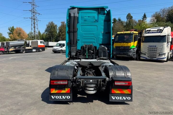 Standard dragbil VOLVO FH-460 XXL 2x Tanks 1200L