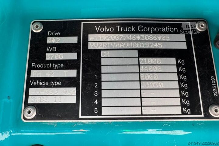 Standard dragbil VOLVO FH-460 XXL 2x Tanks 1200L