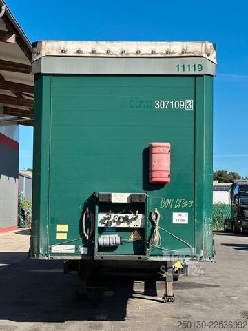 Öppen semitrailer med kapell SCHMITZ CARGOBULL SCB*S3T MegaTrailer Curtainsider Edscha