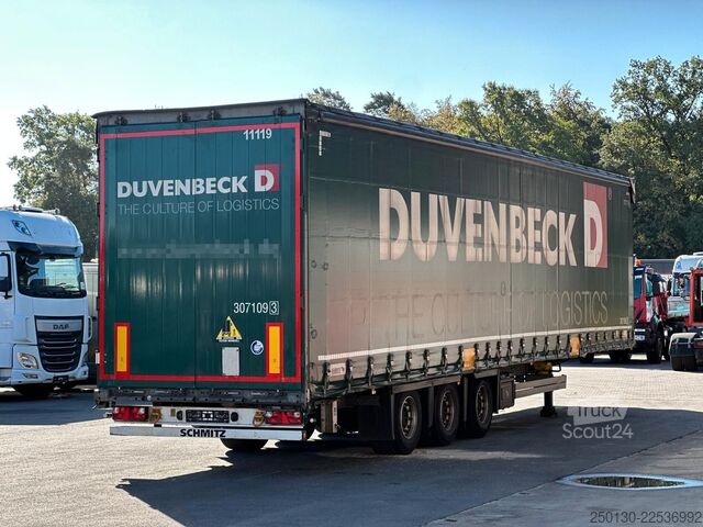 Öppen semitrailer med kapell SCHMITZ CARGOBULL SCB*S3T MegaTrailer Curtainsider Edscha