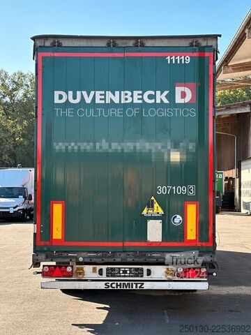 Öppen semitrailer med kapell SCHMITZ CARGOBULL SCB*S3T MegaTrailer Curtainsider Edscha