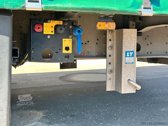 Naczepa otwarta z plandeką SCHMITZ CARGOBULL SCB*S3T MegaTrailer Curtainsider Edscha
