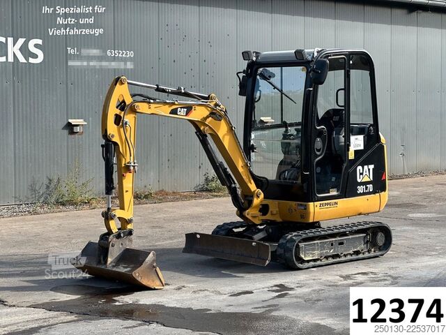 Minibagger CATERPILLAR 301.7D Gummikette / 2 Löffel / Schwenkschaufel
