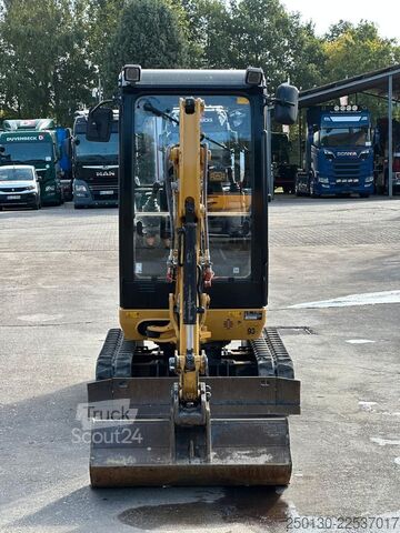 Minibagger CATERPILLAR 301.7D Gummikette / 2 Löffel / Schwenkschaufel