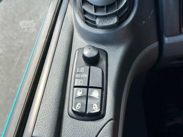 Ciężarówka z płaską platformą MERCEDES-BENZ Atego 1530 4x2 BB Pritsche