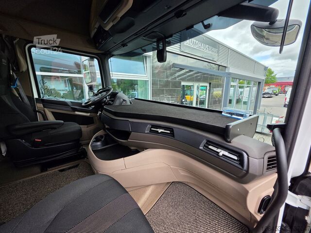 Стандартний тягач DAF XG 480 FT Voll-Spoiler 2X Tank LED Skylights 105