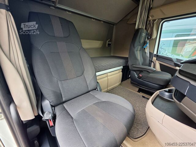 Стандартний тягач DAF XG 480 FT Voll-Spoiler 2X Tank LED Skylights 105