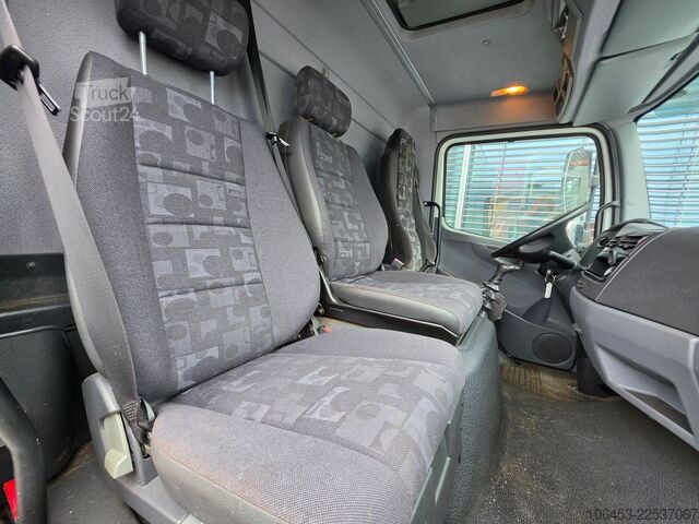 Фургон-бокс MERCEDES-BENZ Atego 818 BL  Koffer Ldw 1 To erst 242 TKM