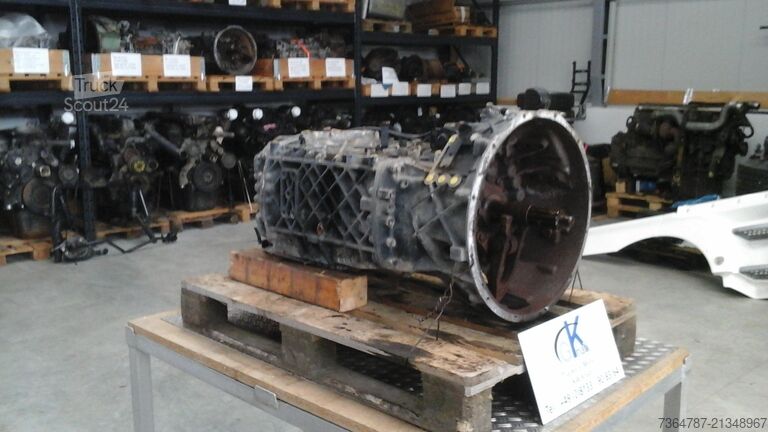 Hákový nosič kontejnerů MAN Getriebe 16 S 2321 TD