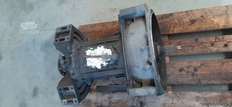 Standardni vlačilec Mercedes-Benz Getriebe OM 904 S 5 42