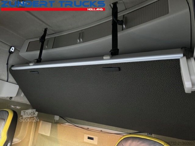 Standard-SZM Volvo FH16-750 GLOBETROTTER XL, IPARCOOL , 2 TANKS, 2...