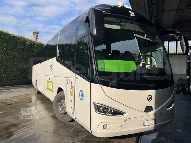Αυτοκίνητο τουρισμού Irizar i6