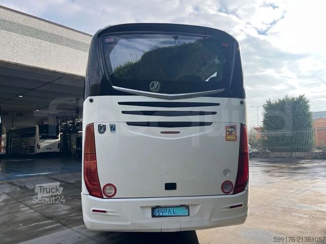 Αυτοκίνητο τουρισμού Irizar i6